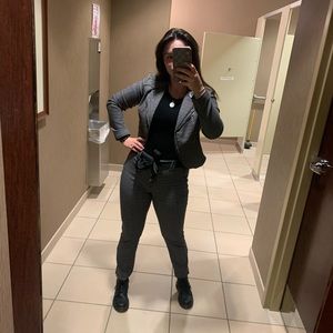 Amazing White House black market pant suit